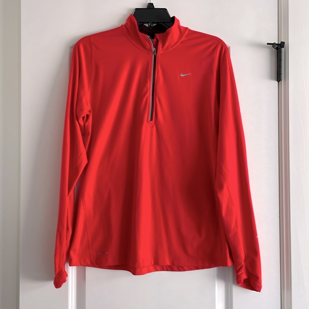 SOLD: Nike | Red half zip | M